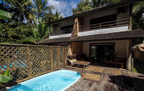 Casa em Ilheus Pe na Areia com Piscina e Banheira