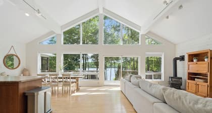 Family Lake House | Fast Starlink WiFi | 3BR • 2BA