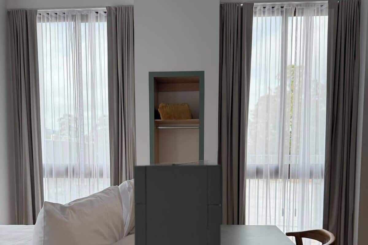 Comfort studio, uitzicht op de stad | Een bureau, een laptopwerkplek, verduisterende gordijnen, gratis wifi