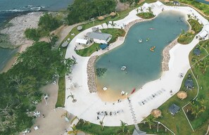 Pool - 3BR/2Bathroom AC, Pool, Beach club,Private Garden with Terrace and ,Pizza Oven. (Vacamonte)