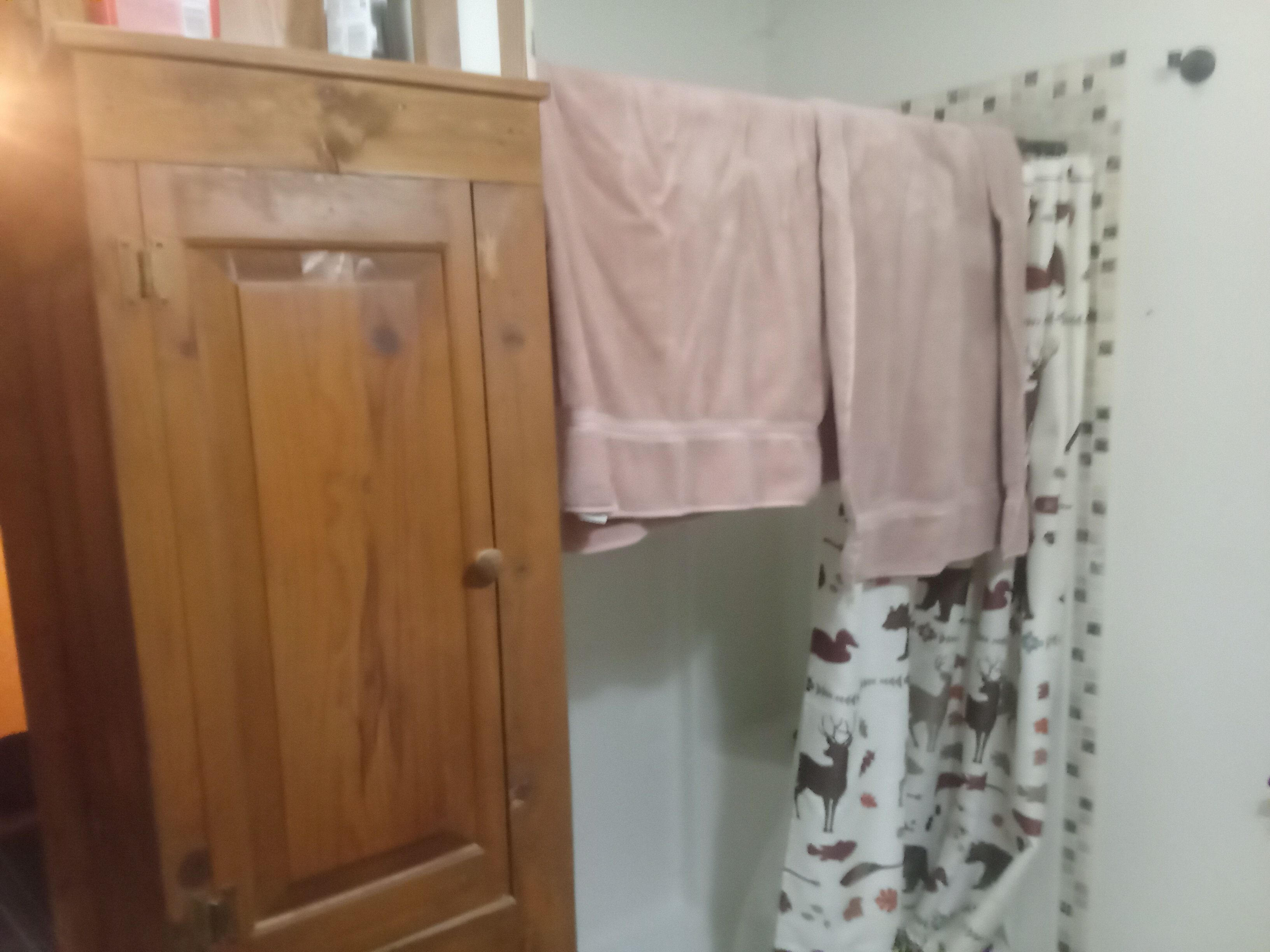 Dusche, Handtücher, Seife, Toilettenpapier