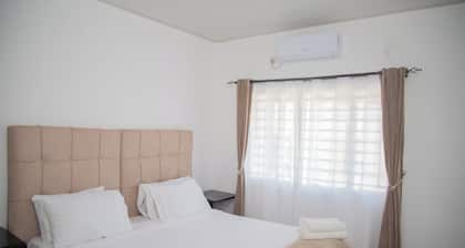 3-bedroom apartment, Your Peaceful Home Away From Home!