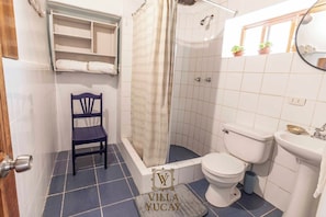 Deluxe Double Room | Bathroom - Villa Yucay Garden Cozy Cottage (YUCAY)