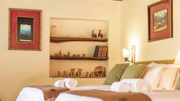 WiFi (free), bed sheets