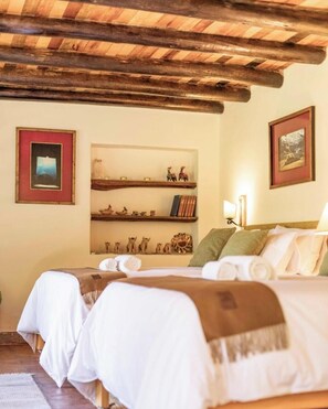 Deluxe Twin Room | Free WiFi, bed sheets - Villa Yucay Garden Cozy Cottage (YUCAY)