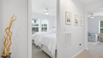 2 Schlafzimmer, Schreibtisch, Bügeleisen/Bügelbrett, WLAN