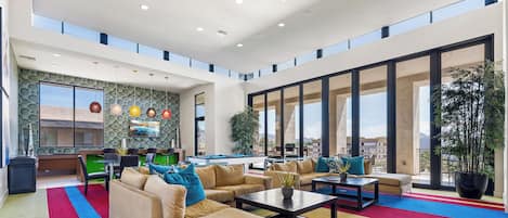 Smart TV, fireplace, music library, stereo
