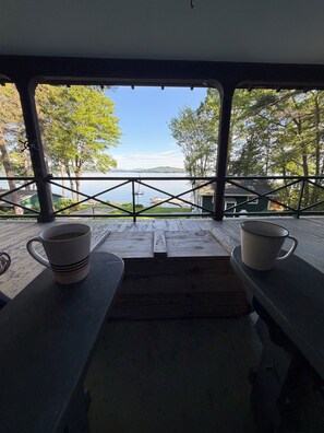 Outdoor dining - Lake Winnipasaukee Waterfront  w/Dock (Laconia)