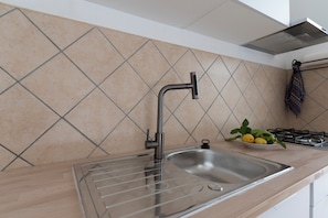 Private kitchen - Safiri Apartment (Palermo)