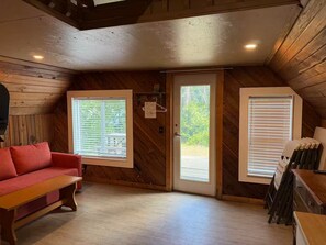 Living area - Kinbasket Lake Resort (Columbia-Shuswap A)