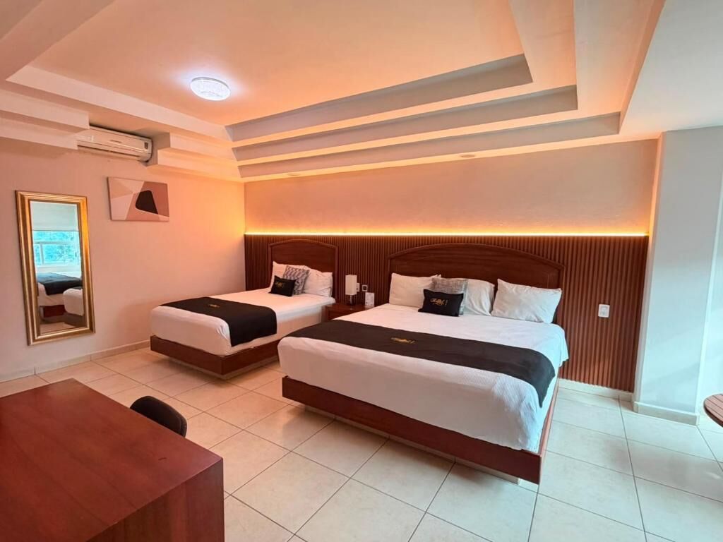 Habitación familiar, vistas a la ciudad | Wifi gratis