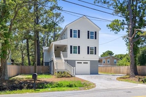 Exterior - 4BR New - Close to Folly Beach! (Charleston)
