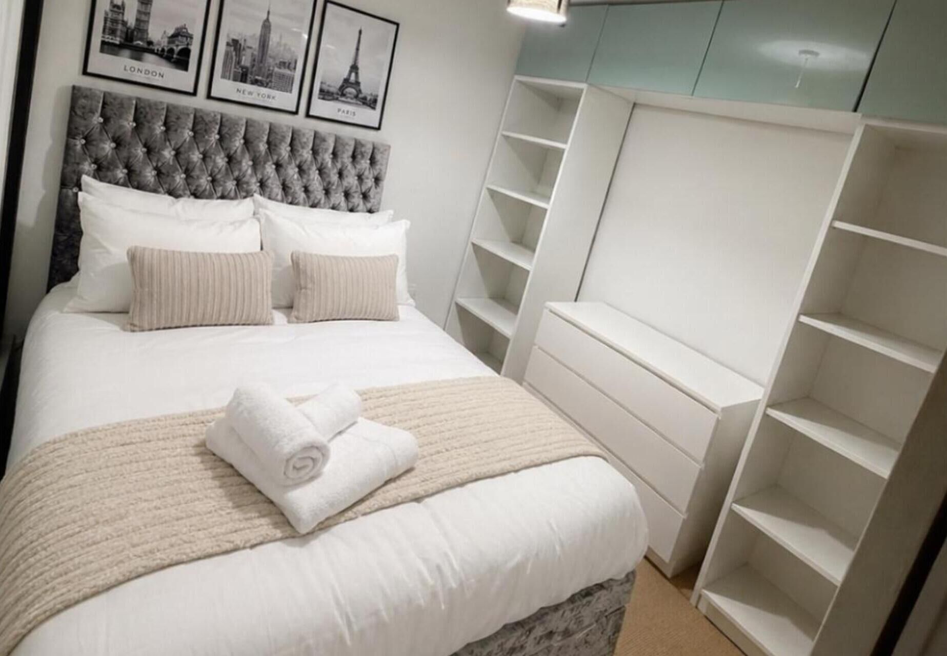2 bedrooms, iron/ironing board, WiFi (free), bed sheets
