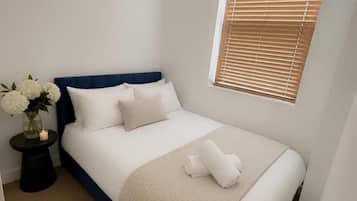 2 slaapkamers, een strijkplank/strijkijzer, gratis wifi, beddengoed