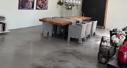 Stilvolles Design-Haus für besondere Aufenthalte in idyllischer, ruhiger Lage