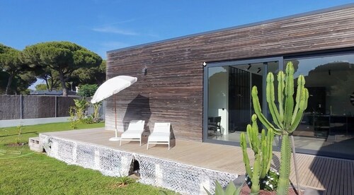 Stilvolles Design-Haus für besondere Aufenthalte in idyllischer, ruhiger Lage