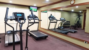 Fitness facility - Suites Las Palmas Hotel & Apartments (San Salvador)