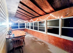 Games room - 1950's Lake George house ranch trail & brook 3 bedroom 6 beds in Hague (Hague)