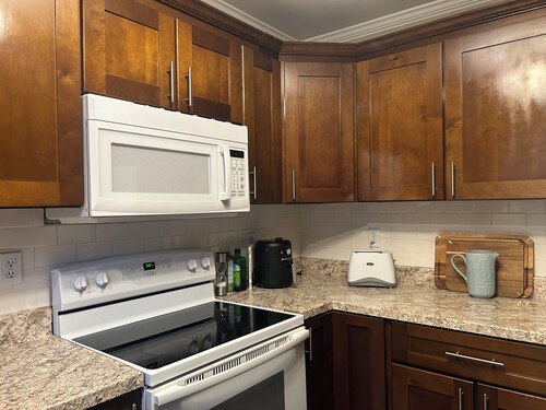 Comfortable Charming Convenient in Covington TN