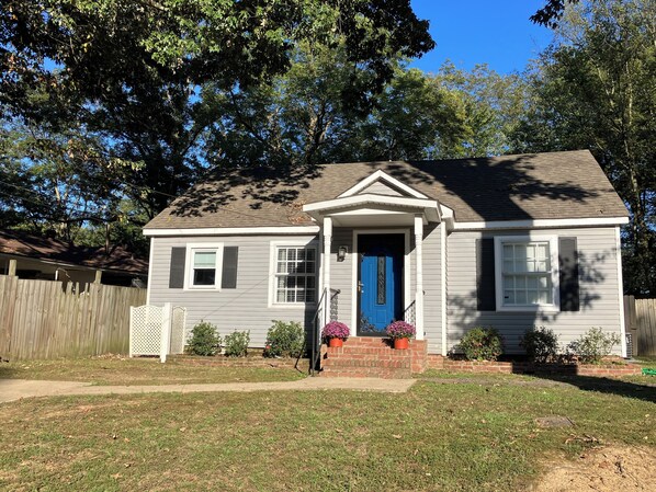 Exterior - Comfortable Charming Convenient in Covington TN (Covington)