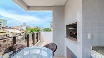 Apartamento básico | Opções para refeição ao ar livre