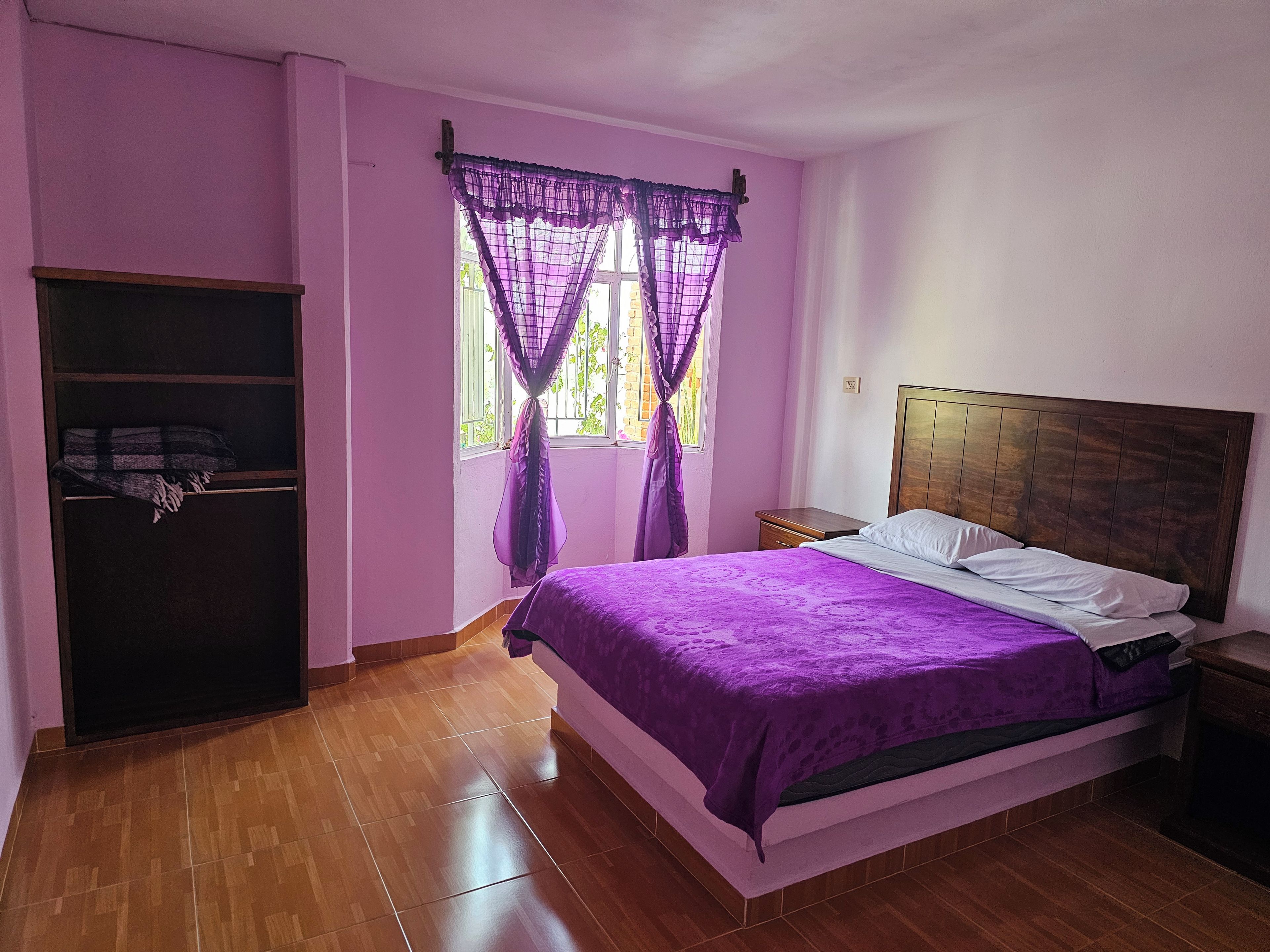 Economy Triple Room, Mountain View