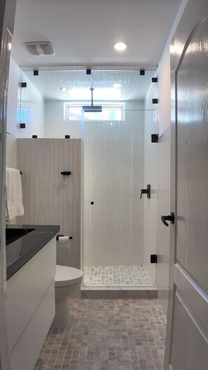 Bathroom - Vrbo Property (La Paz)