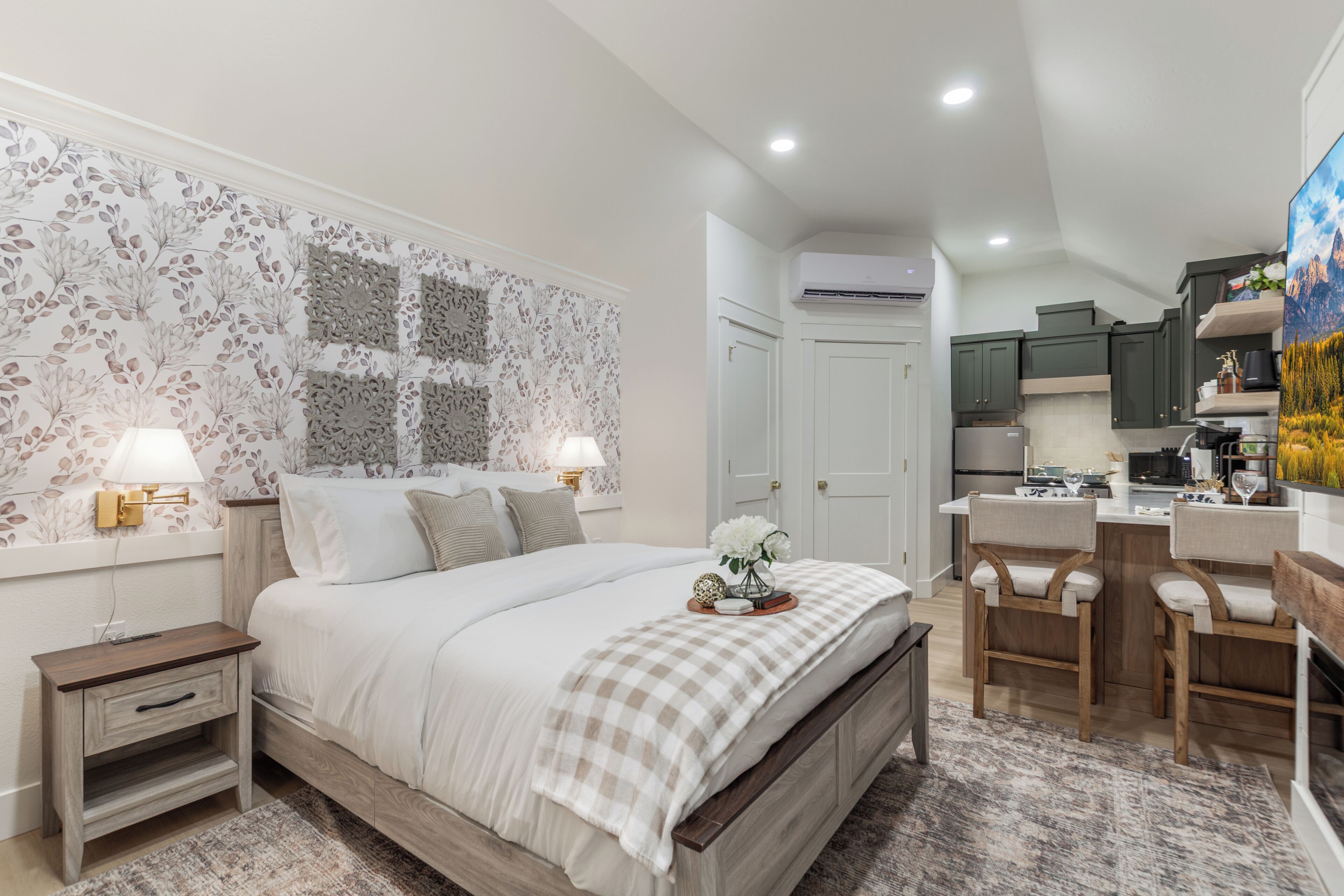 1 bedroom, WiFi, bed sheets