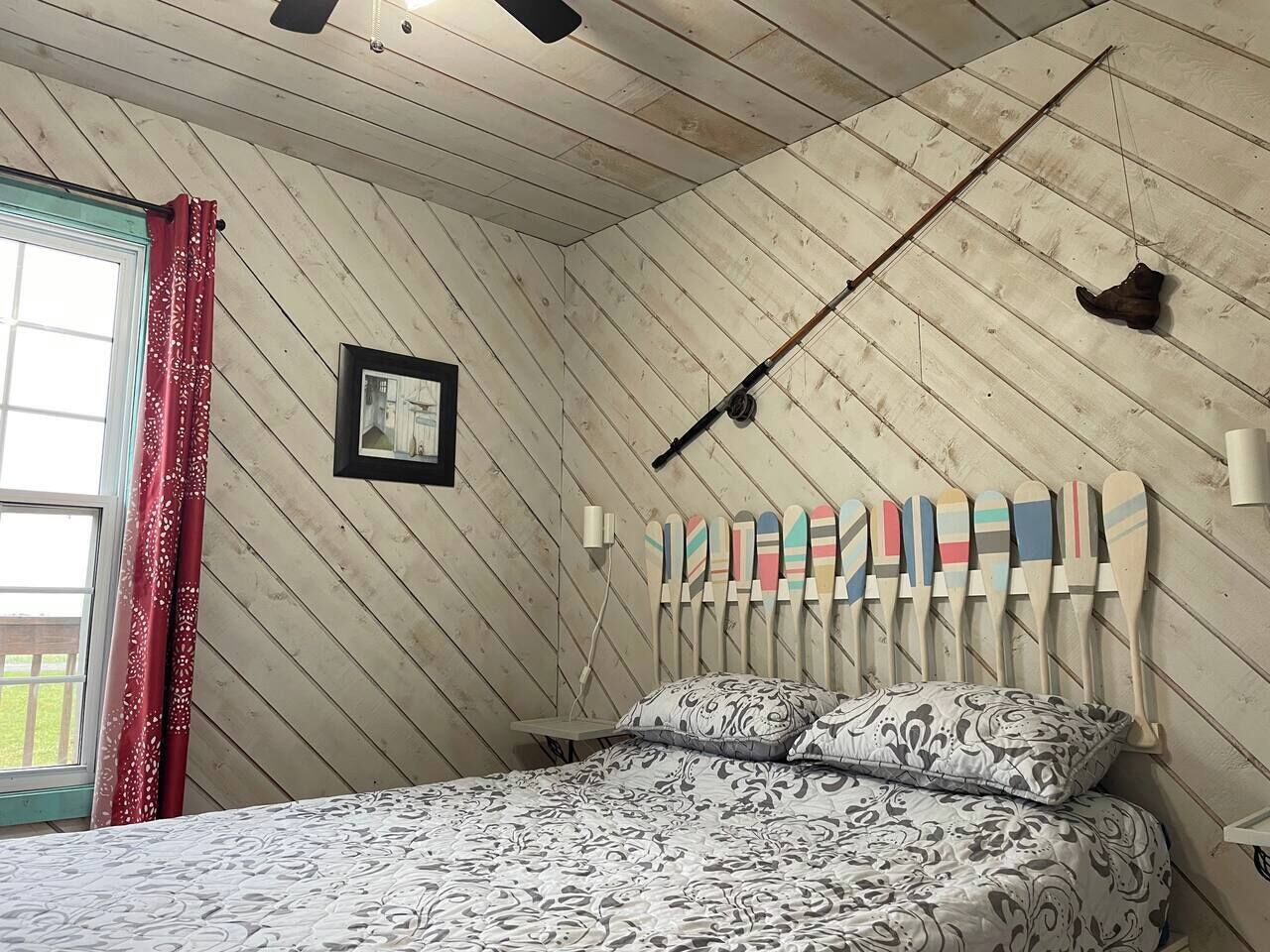 3 bedrooms, travel cot, WiFi, bed sheets