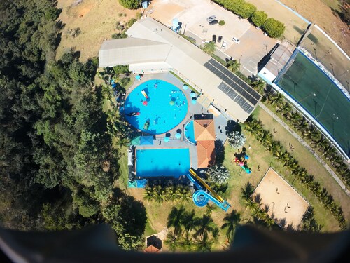 Fully Furnished Apartment with Access to the Tô de Boa Club
