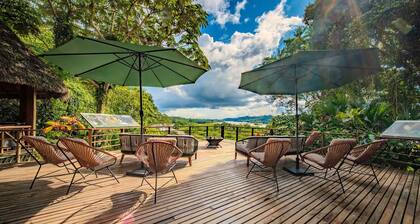 Minga Lodge & Sanctuary