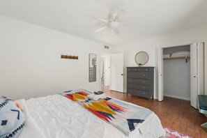 Iron/ironing board, travel cot, free WiFi, bed sheets - Spacious Home w/ Stunning Red Rock Views & Hot Tub | Near Broken Arrow Trail (Sedona)
