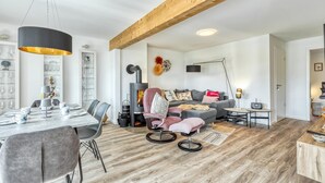 Smart-tv en een open haard