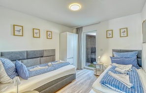 2 bedrooms, travel cot, free WiFi - Awesome apartment in Butjadingen OT TosensT (Butjadingen OT TosensT)