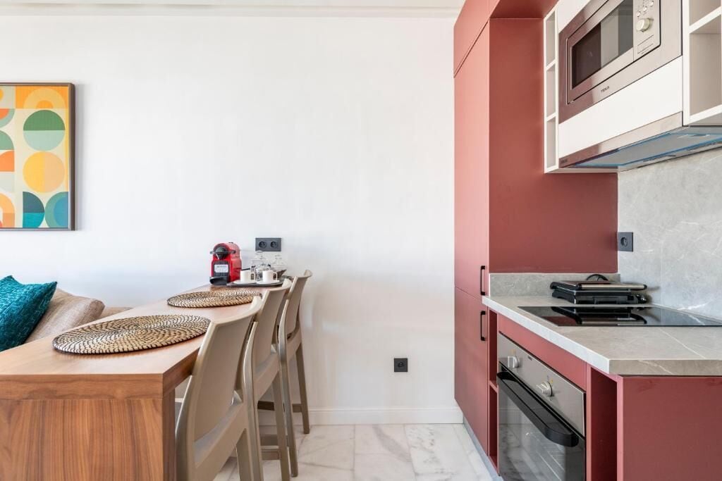 Superior Apartment, Balcony, City View | Private kitchen | Shared fridge, shared microwave