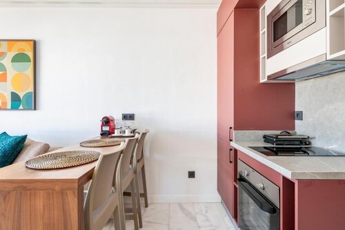 Charming Apartment 42