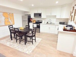 Hus, 2 soverom, peis | Innvendig