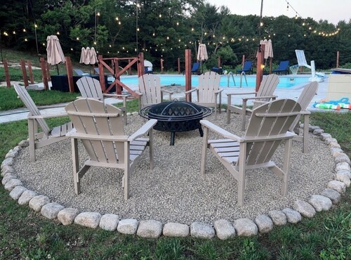 Catskills Escape, Pool, Loaded Game Room,Hot Tub, Courts. EV Charger, Pond &Boat