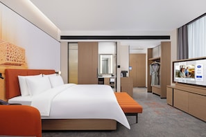 Deluxe Double Room Single Use, City View | Desk, laptop workspace, free WiFi - Hampton by Hilton Hangzhou LinpingQiaosi (Hangzhou)