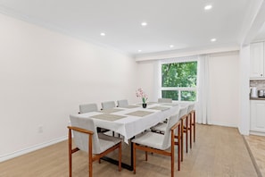 Dining - Premium 3BR North York home with 2.5 washroom and free parking on driveway, (Toronto)