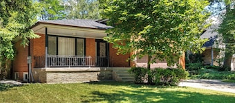 Premium 3BR North York home with 2.5 washroom and free parking on driveway,