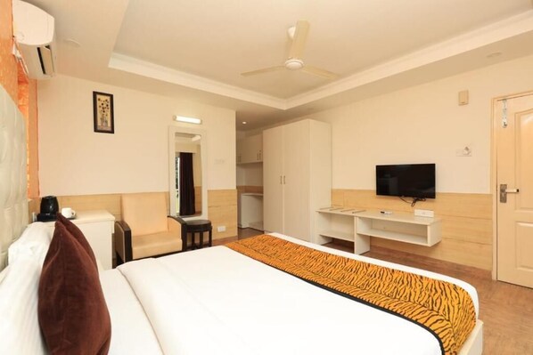 Double Room | Desk, free WiFi