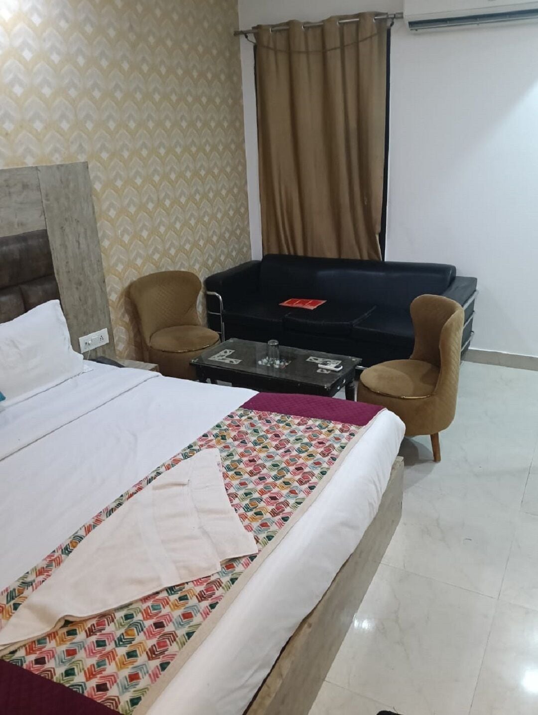 Double Room | Desk, free WiFi