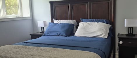 2 habitaciones, tabla de planchar con plancha, wifi y ropa de cama