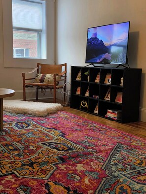 Interior - Marigold Flat - NEW! Downtown Ellsworth (Ellsworth)
