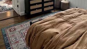 1 quarto, acesso à internet, roupa de cama