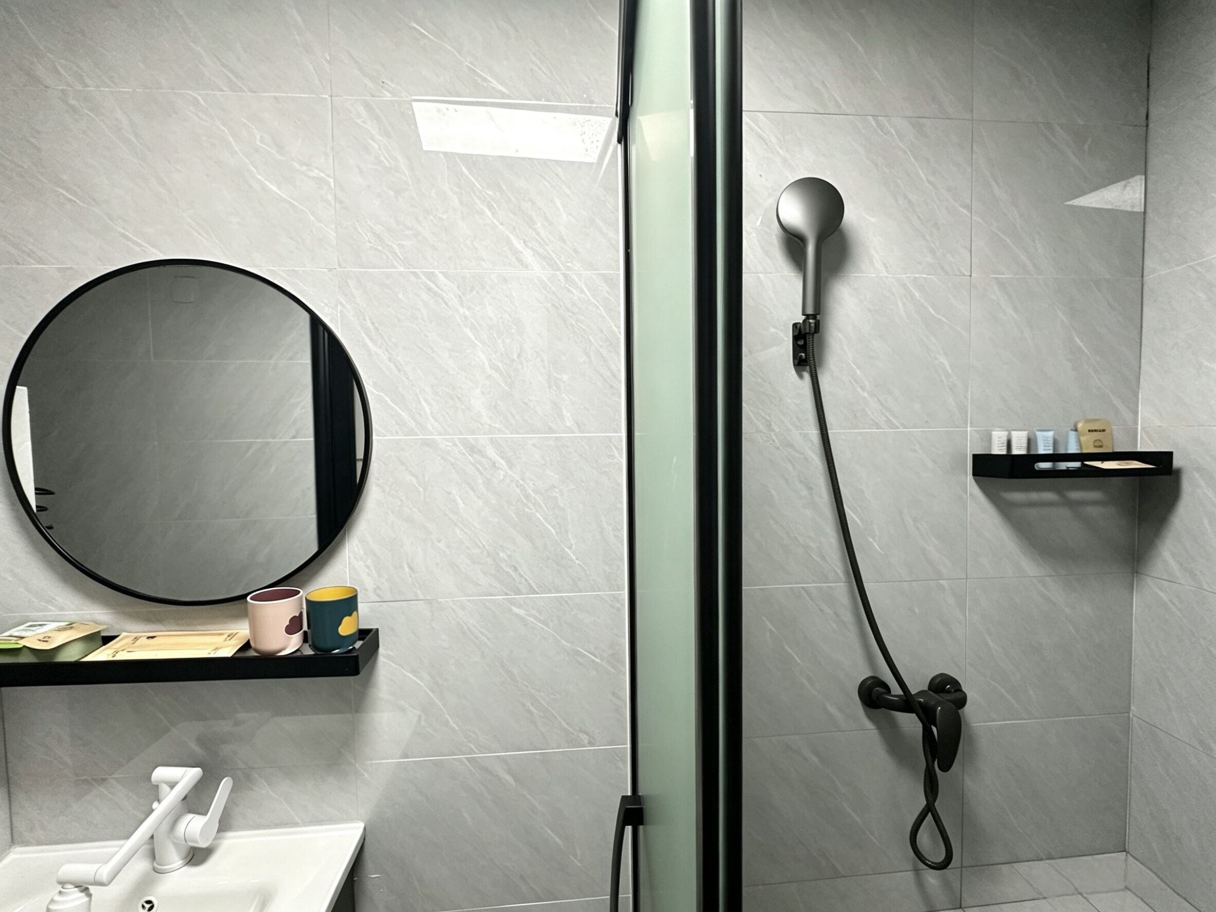 Exclusive Double Room, Lake View | Bathroom | Shower, hair dryer, slippers, towels