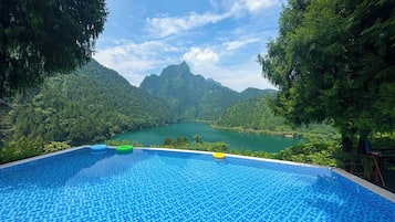 Seasonal outdoor pool