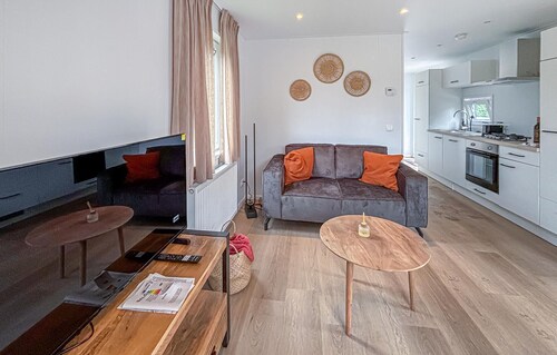 Beautiful home in Oude Pekela with sauna