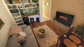 Smart TV, books
